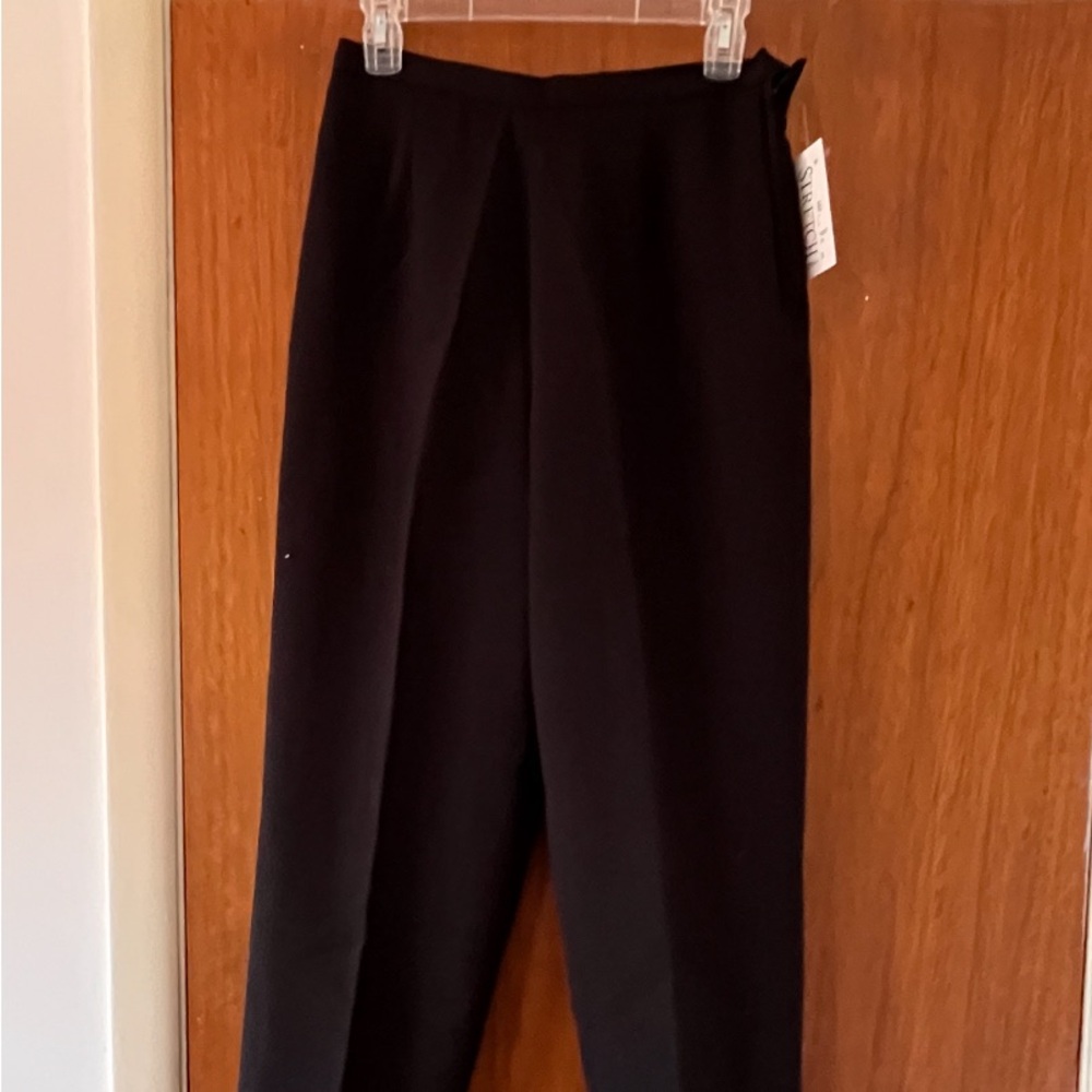 Larry Levine NWT Woman’s Dress Size 8 Slacks